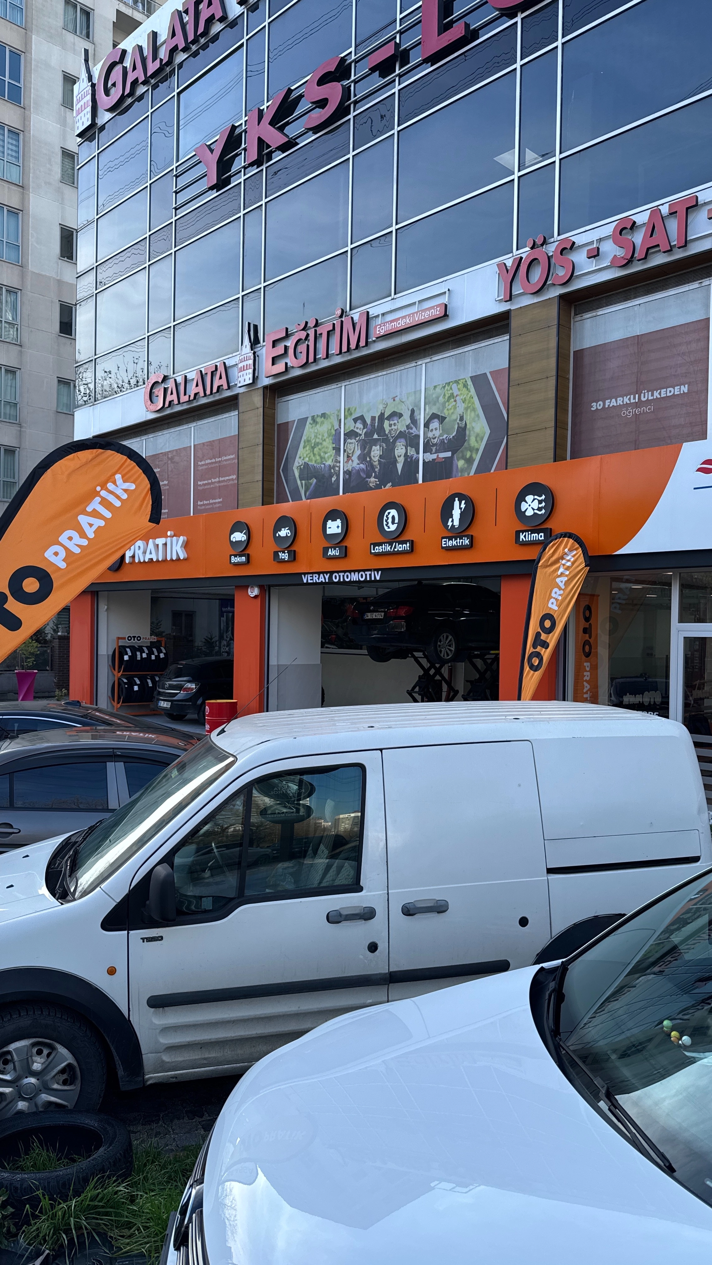 Otopratik Veray Otomotiv logosu