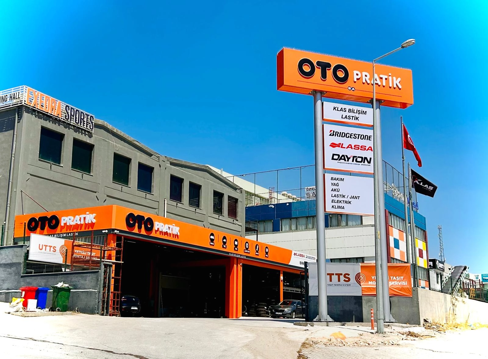 Otopratik Klas Bilişim Lastik logosu