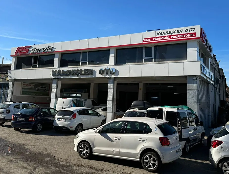 KARDEŞLER OTO KAPORTA logosu