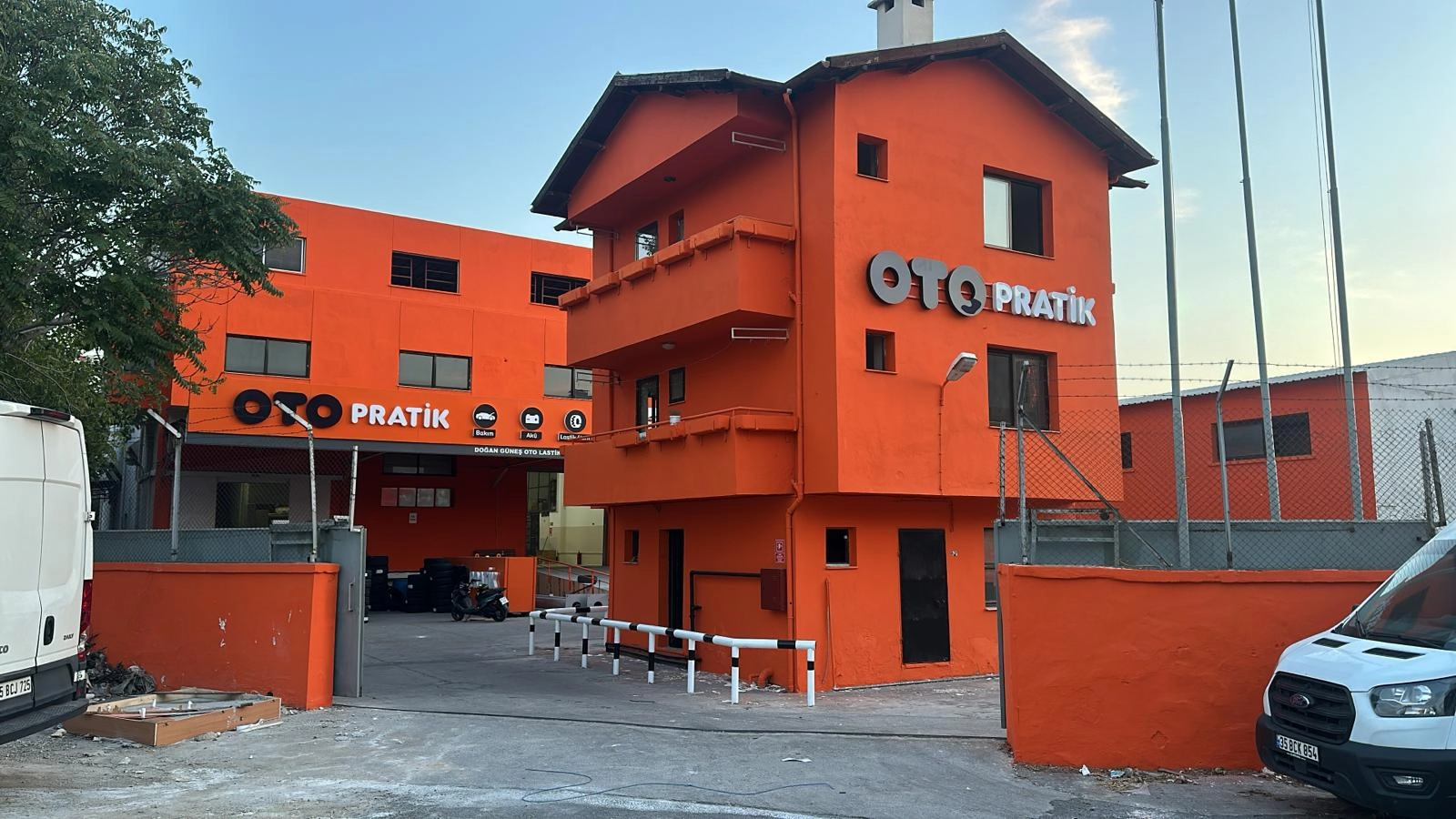 Otopratik Çamdibi (Doğan Güneş Lastik) logosu